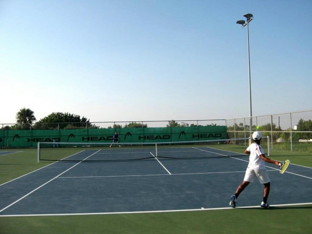 Protaras Tennis And Country Club Ngoại thất bức ảnh
